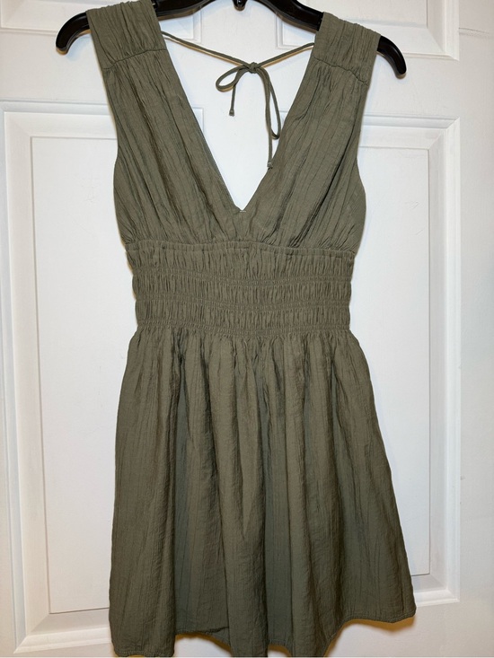Abercrombie & Fitch Dresses & Skirts - Abercrombie & Fitch Khaki Green Sundress XS Smocked Tie Back Summer Vibes Y2K
